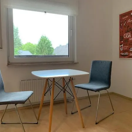 Gemuetliches Mit Kueche Und Bad - Parken In Der Umgebung Kostenfrei * Кёльн